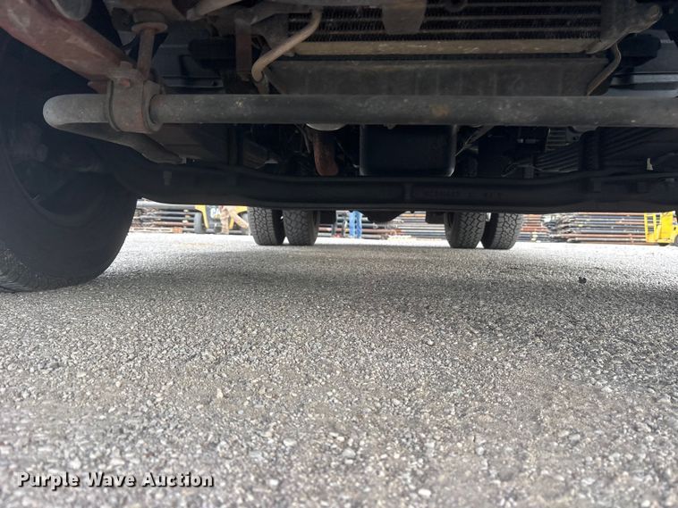 image for item ES8722 1995 Mitsubishi Fuso FE439 flatbed truck