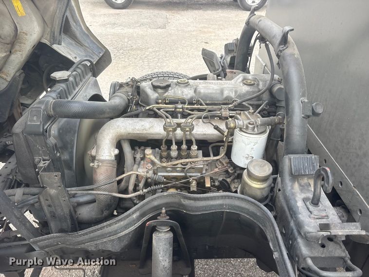 image for item ES8722 1995 Mitsubishi Fuso FE439 flatbed truck