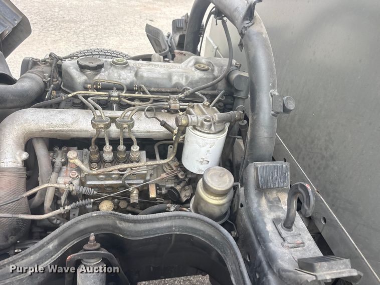 image for item ES8722 1995 Mitsubishi Fuso FE439 flatbed truck