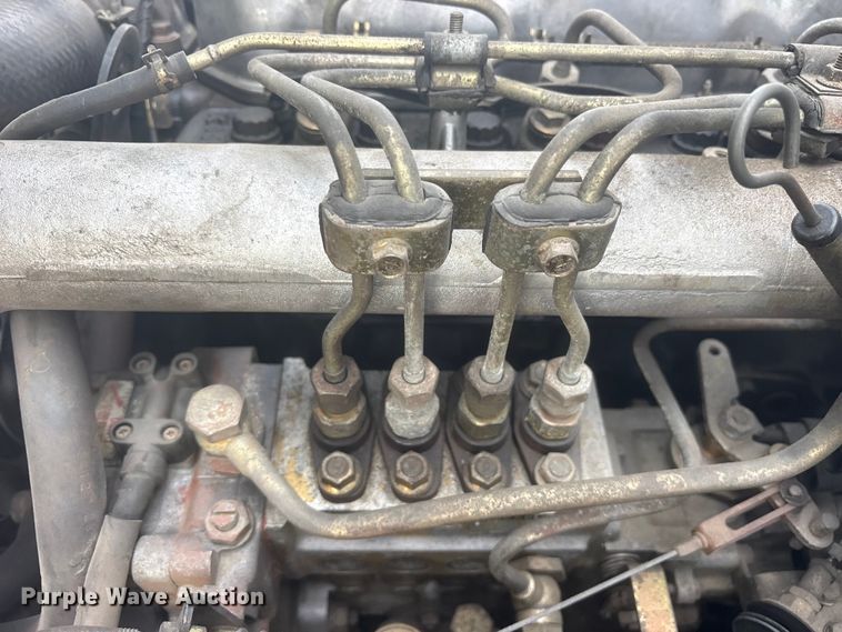 image for item ES8722 1995 Mitsubishi Fuso FE439 flatbed truck