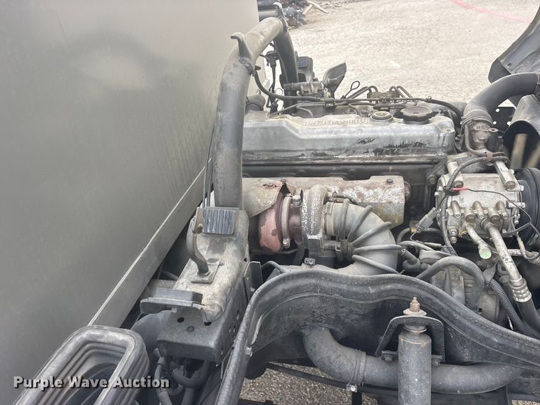 image for item ES8722 1995 Mitsubishi Fuso FE439 flatbed truck