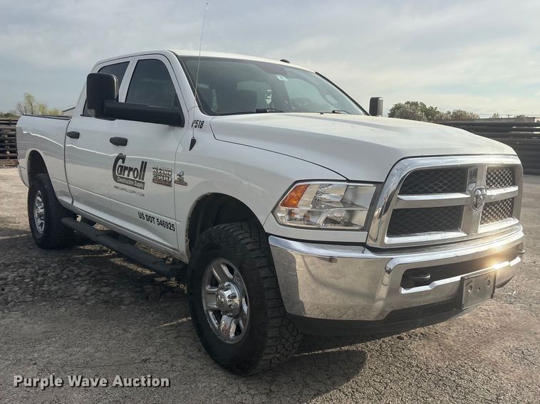 image for item ES8723 2018 RAM 2500 Crew Cab pickup truck