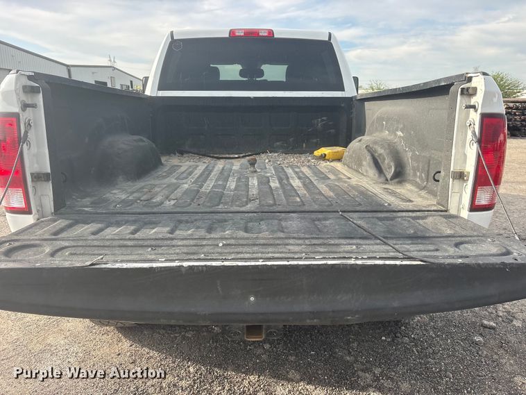 image for item ES8723 2018 RAM 2500 Crew Cab pickup truck