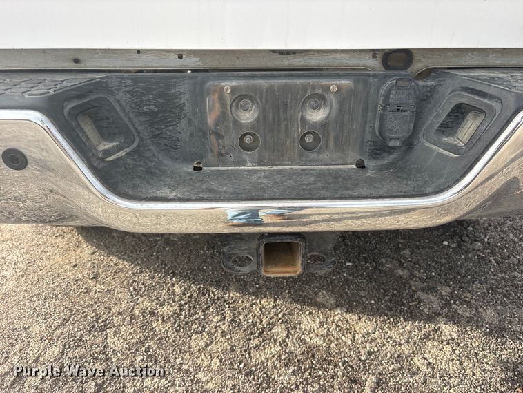 image for item ES8723 2018 RAM 2500 Crew Cab pickup truck