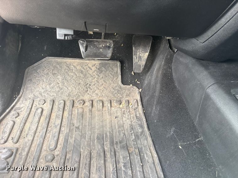 image for item ES8723 2018 RAM 2500 Crew Cab pickup truck