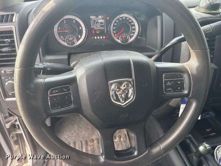 image for item ES8723 2018 RAM 2500 Crew Cab pickup truck