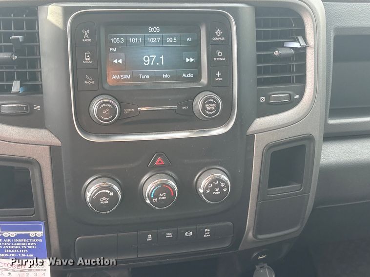 image for item ES8723 2018 RAM 2500 Crew Cab pickup truck