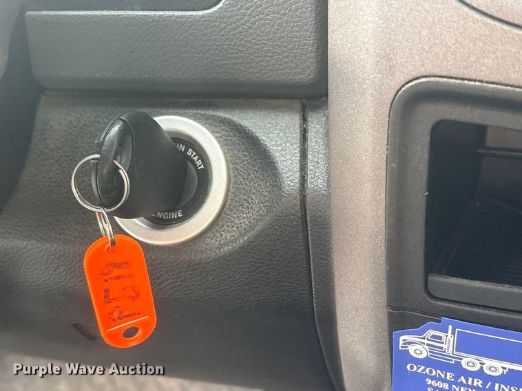 image for item ES8723 2018 RAM 2500 Crew Cab pickup truck