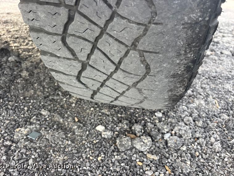 image for item ES8723 2018 RAM 2500 Crew Cab pickup truck