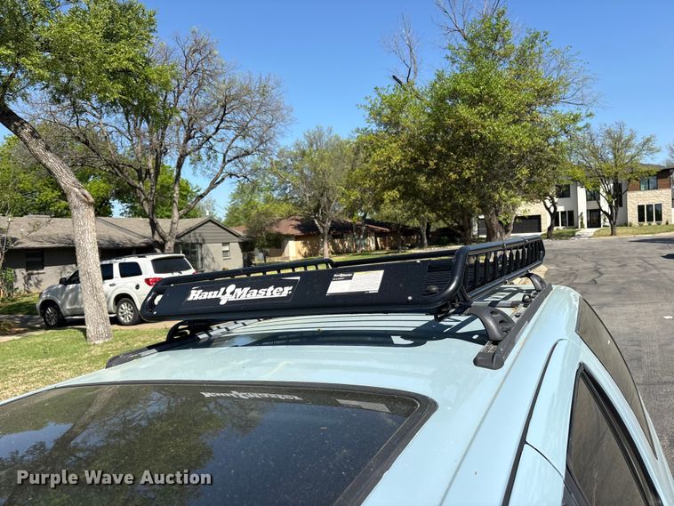 image for item ES8724 1999 Toyota 4Runner SUV