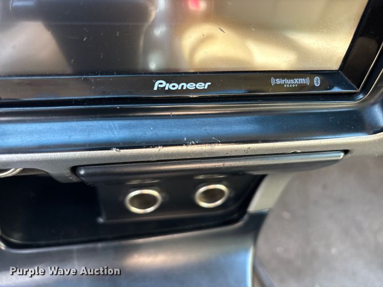 image for item ES8724 1999 Toyota 4Runner SUV