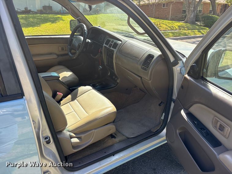 image for item ES8724 1999 Toyota 4Runner SUV