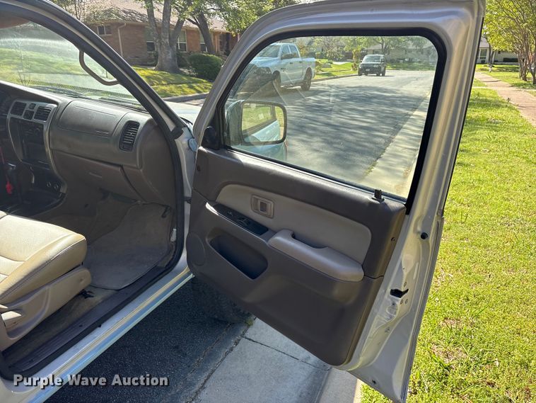 image for item ES8724 1999 Toyota 4Runner SUV