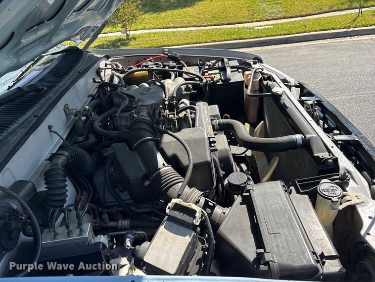 image for item ES8724 1999 Toyota 4Runner SUV