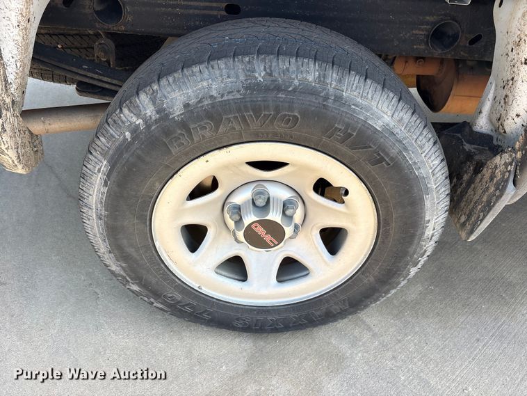 image for item ES8726 2016 GMC Sierra 1500 pickup truck