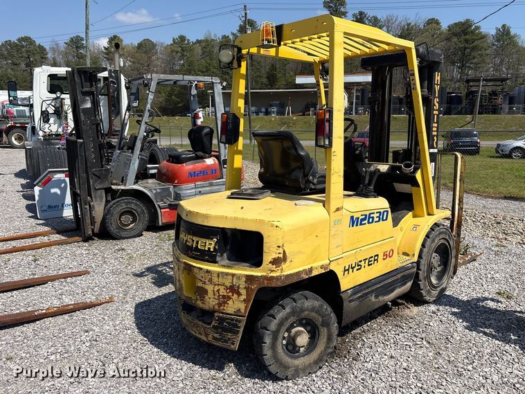 image for item ES8728 Hyster H50XM forklift