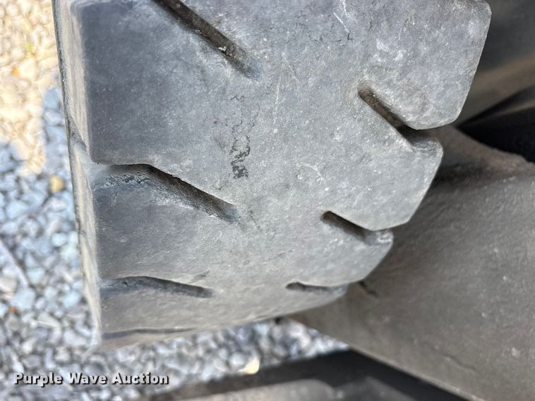 image for item ES8729 1991 Hyster H40XL forklift