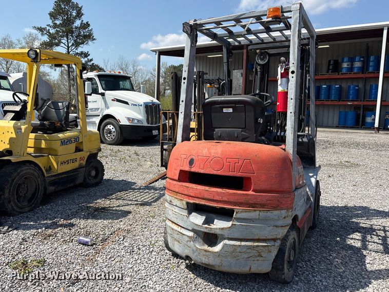 image for item ES8730 1995 Toyota 42-6FGU18 forklift