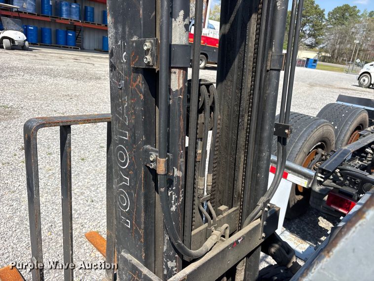 image for item ES8730 1995 Toyota 42-6FGU18 forklift