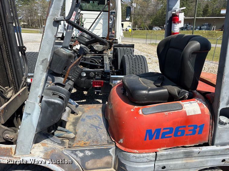 image for item ES8730 1995 Toyota 42-6FGU18 forklift
