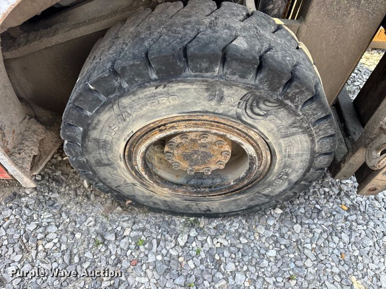 image for item ES8730 1995 Toyota 42-6FGU18 forklift
