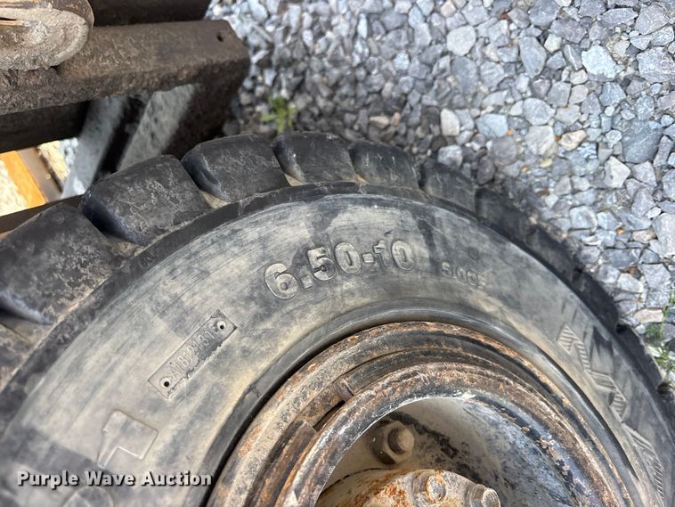 image for item ES8730 1995 Toyota 42-6FGU18 forklift
