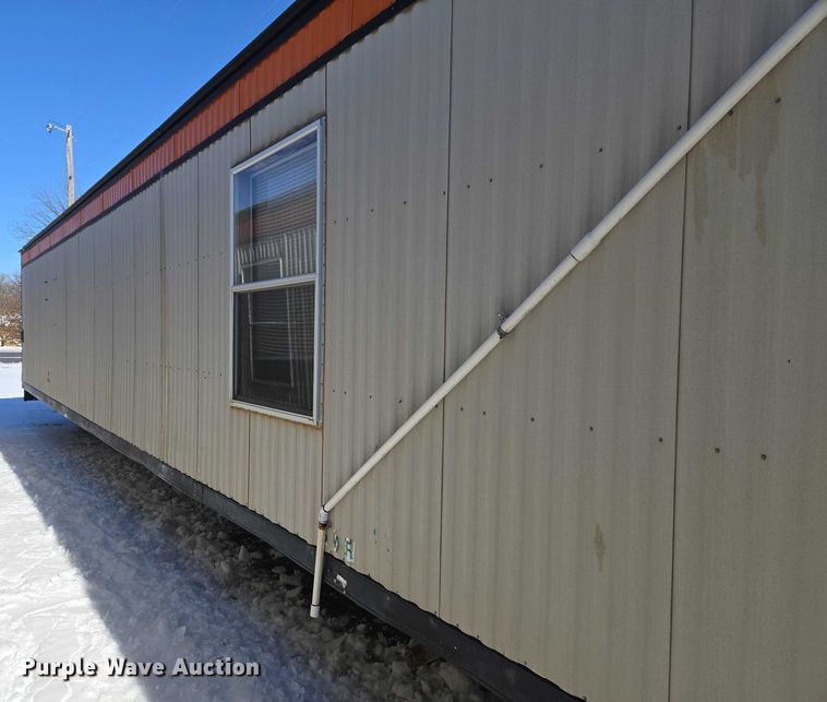 image for item ET1217 2011 Fleetwood portable home