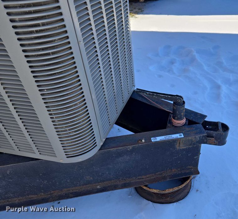 image for item ET1217 2011 Fleetwood portable home