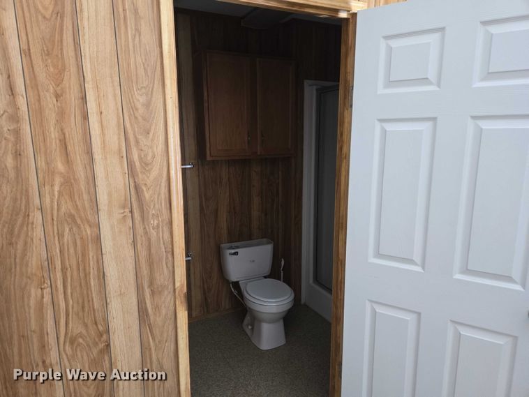 image for item ET1217 2011 Fleetwood portable home