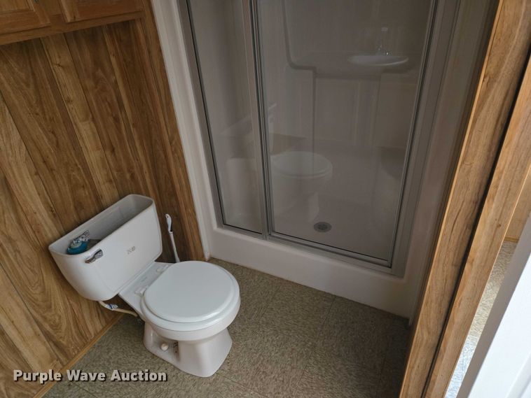 image for item ET1217 2011 Fleetwood portable home