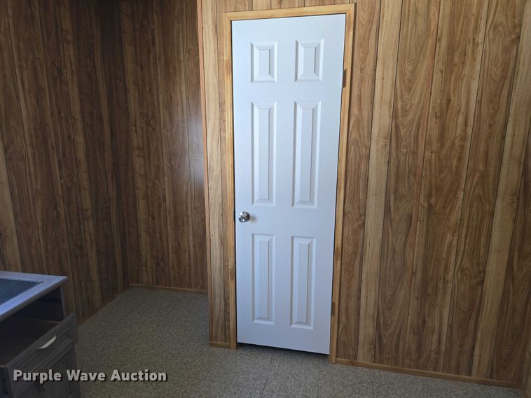 image for item ET1217 2011 Fleetwood portable home