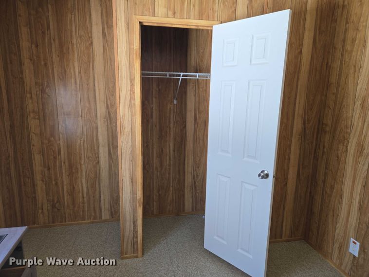 image for item ET1217 2011 Fleetwood portable home