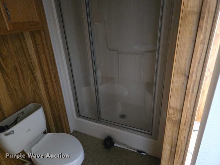 image for item ET1217 2011 Fleetwood portable home