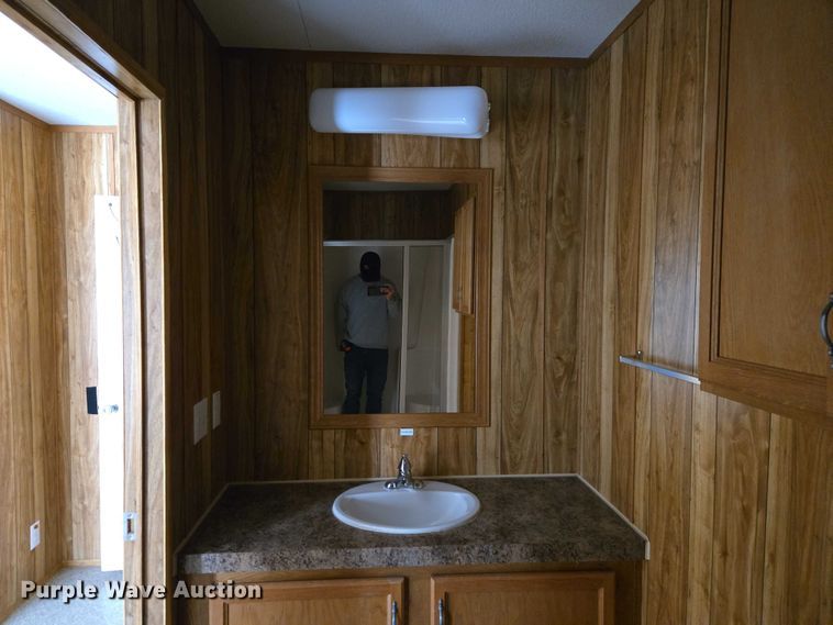 image for item ET1217 2011 Fleetwood portable home