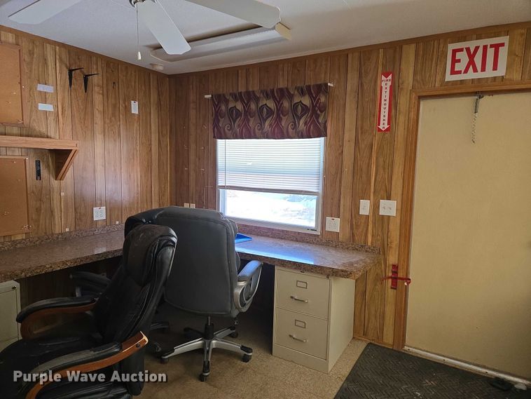 image for item ET1217 2011 Fleetwood portable home