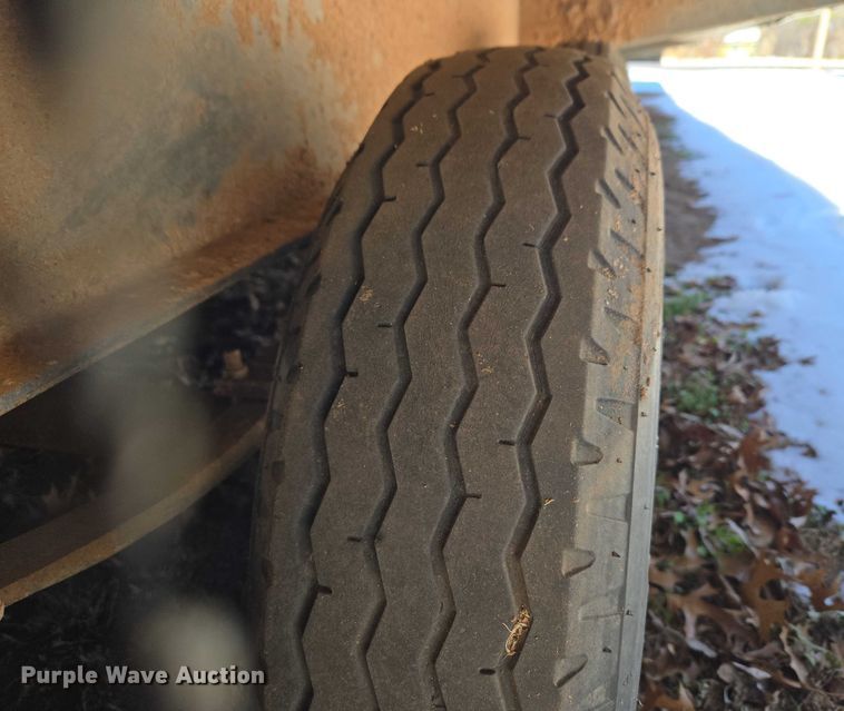 image for item ET1217 2011 Fleetwood portable home