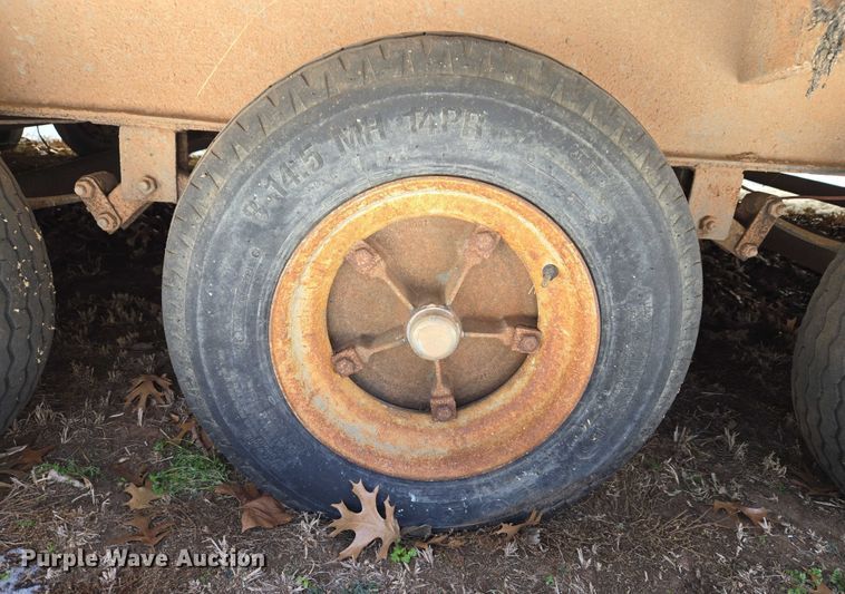 image for item ET1217 2011 Fleetwood portable home