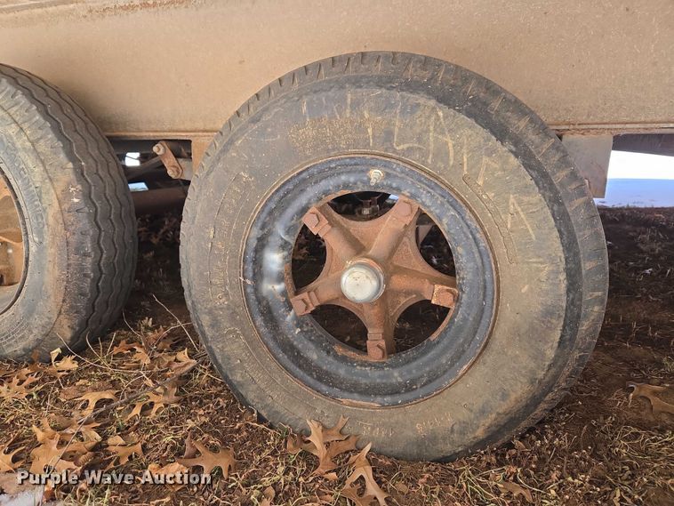 image for item ET1217 2011 Fleetwood portable home