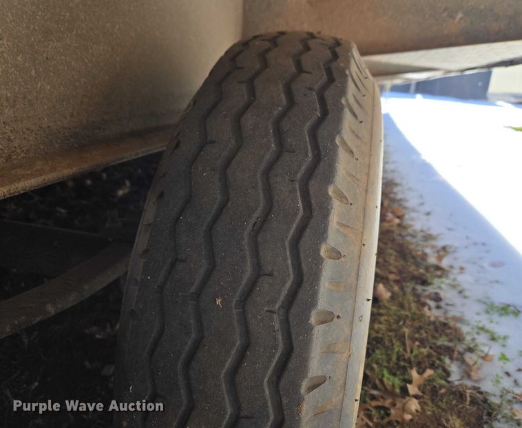 image for item ET1217 2011 Fleetwood portable home