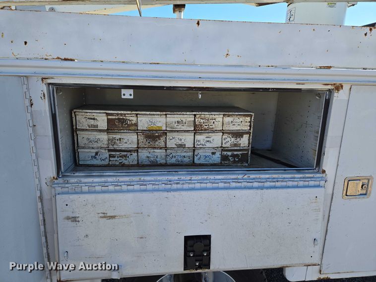 image for item ET1265 2008 Ford F450 bucket truck