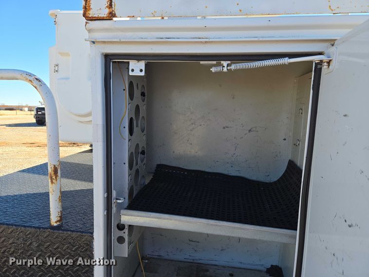 image for item ET1265 2008 Ford F450 bucket truck