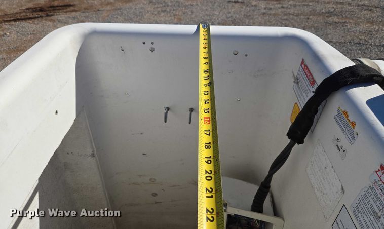 image for item ET1265 2008 Ford F450 bucket truck