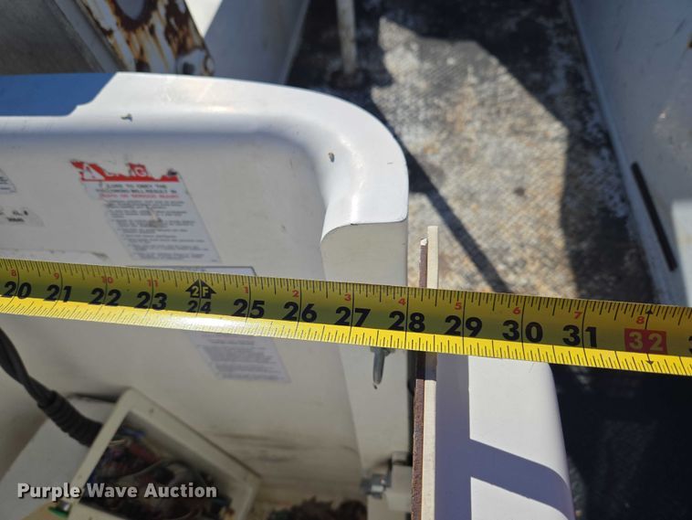 image for item ET1265 2008 Ford F450 bucket truck