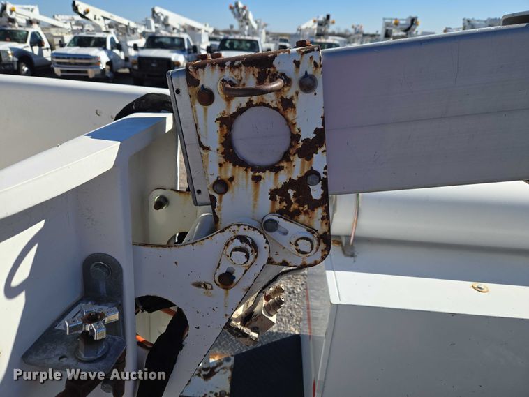 image for item ET1265 2008 Ford F450 bucket truck