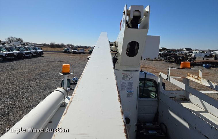 image for item ET1265 2008 Ford F450 bucket truck