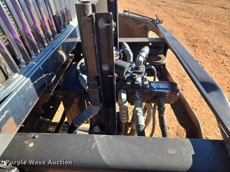 image for item ET1462 2007 International 7300 oil distributor truck