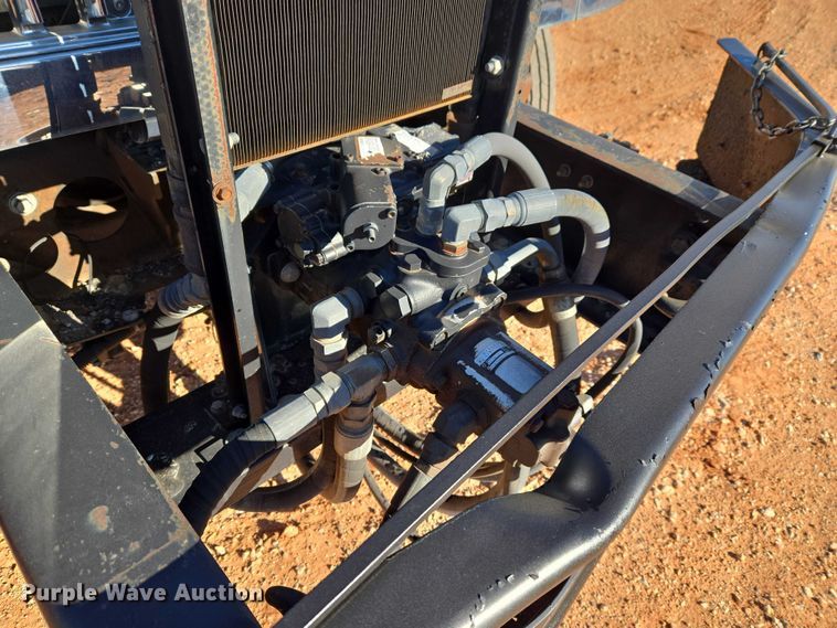 image for item ET1462 2007 International 7300 oil distributor truck