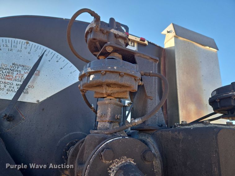 image for item ET1462 2007 International 7300 oil distributor truck