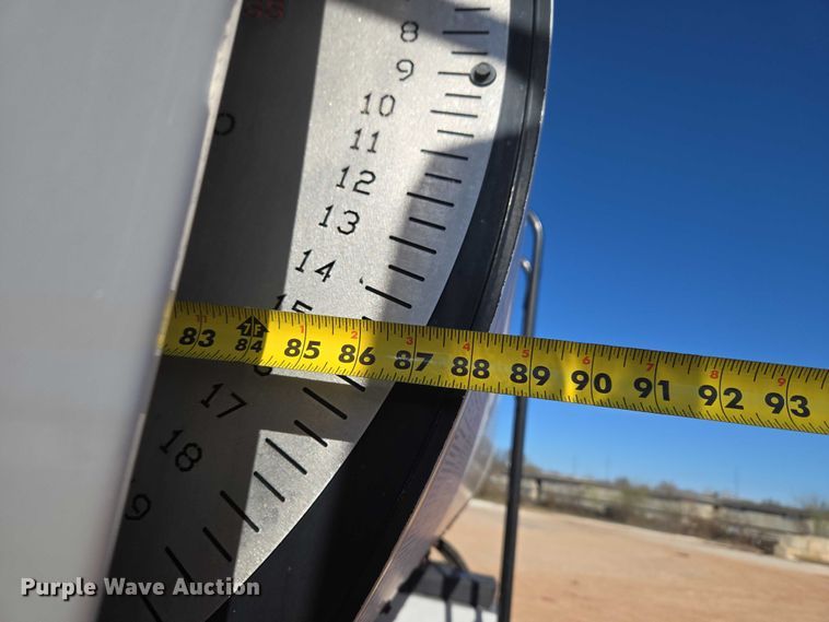 image for item ET1462 2007 International 7300 oil distributor truck