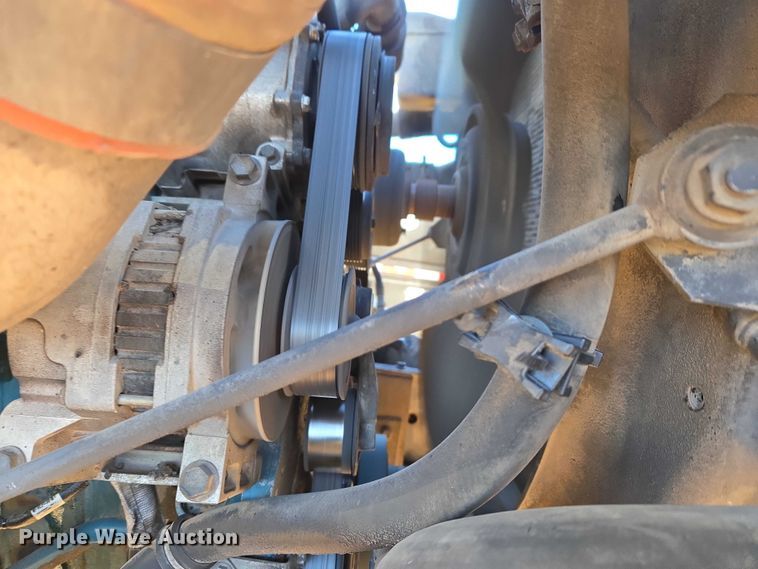 image for item ET1462 2007 International 7300 oil distributor truck